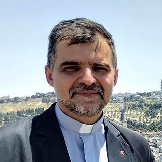 DR. KHALED LÁSZLÓ